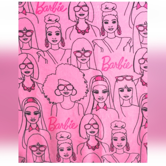 🆕 LAST ONE.....  MATTEL Just In.....Barbie Plush Throw - Picture 2 of 5